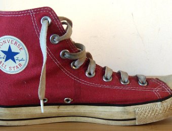 wwwh12jesterredhi3  Inside patch view of the well worn Jester Red left high top.