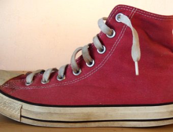 wwwh12jesterredhi4  Outside view of the well worn Jester Red left high top.